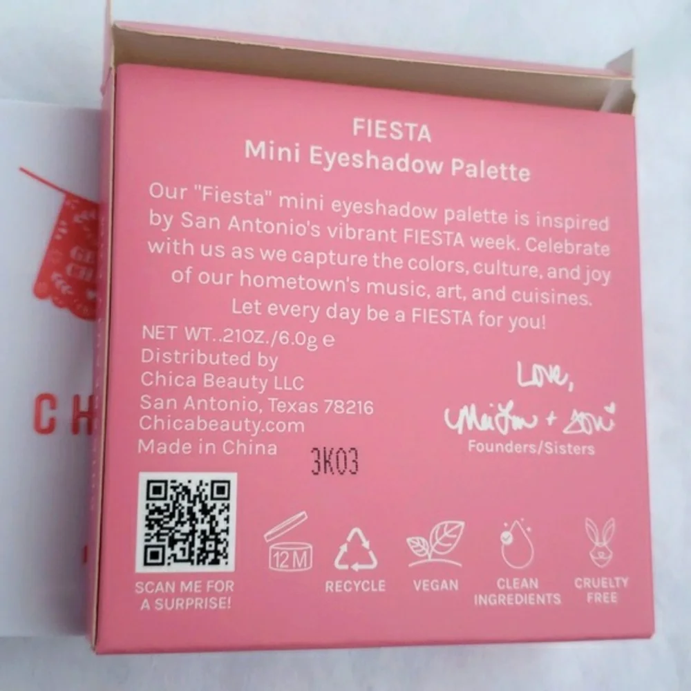 Chica Beauty Fiesta 9 pan mini eyeshadow palette